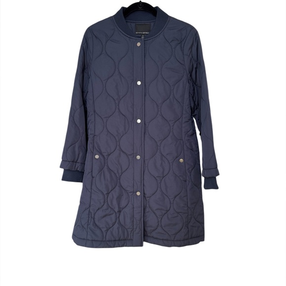 New without tags! Banana Republic Navy Water Resistant Puffer Jacket - Picture 1 of 2